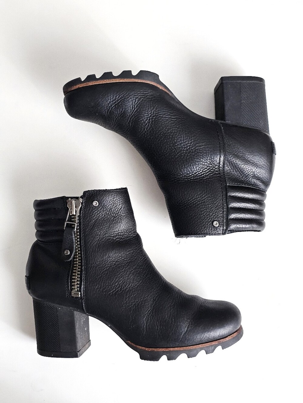 Sorel Danica Black Leather Waterproof Block Heel Ankle Boots Women’s Size 8